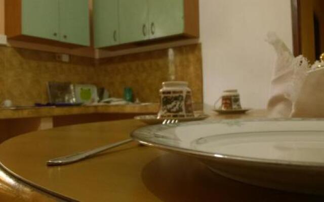 B & B Home Stay