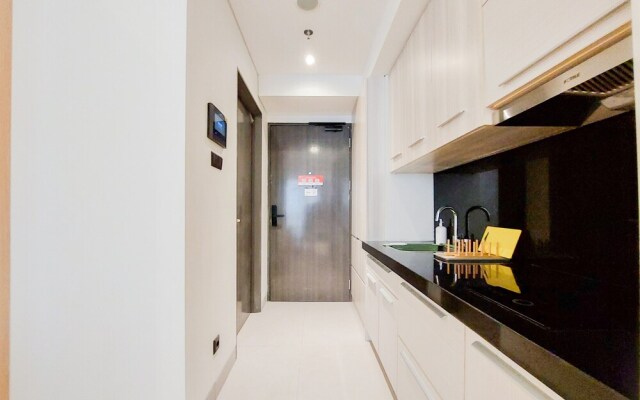 Fancy And Nice Studio Apartment Carstensz Residence