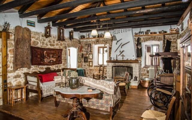 Pontinos Old House