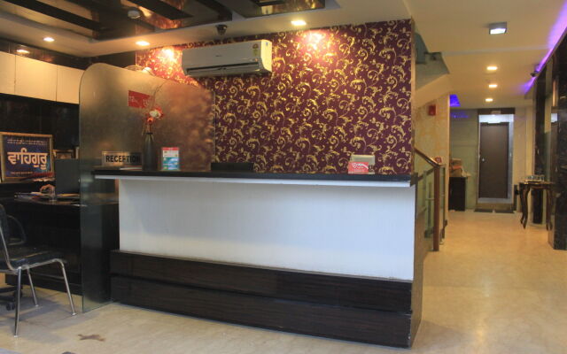 Hotel Le Grand By FabHotels
