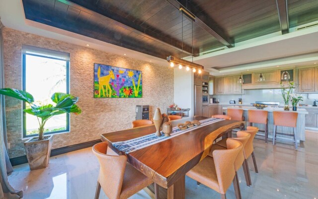 Amazing 3 Bedroom Condo