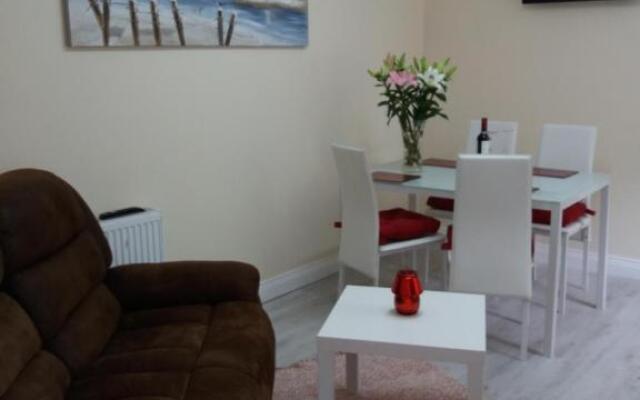 Lettermore 1 Apartment