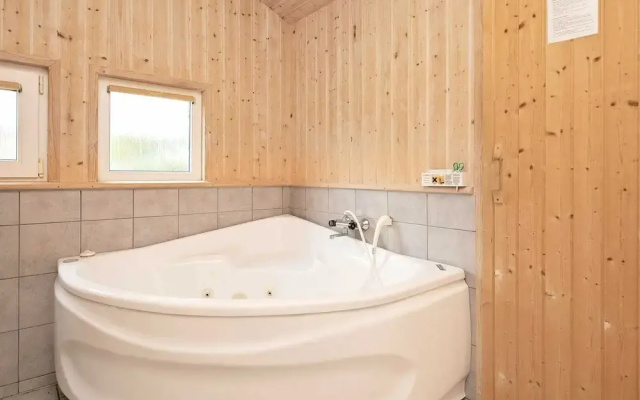 8 Person Holiday Home in Saeby-by Traum