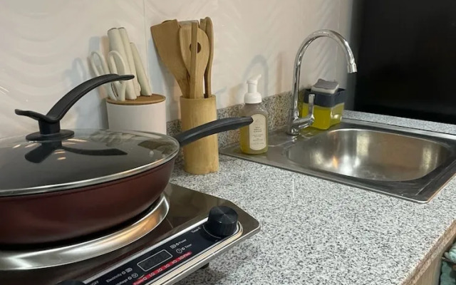 Spacious Modern Condo with Balcony