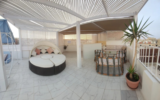White Roof - Hurghada