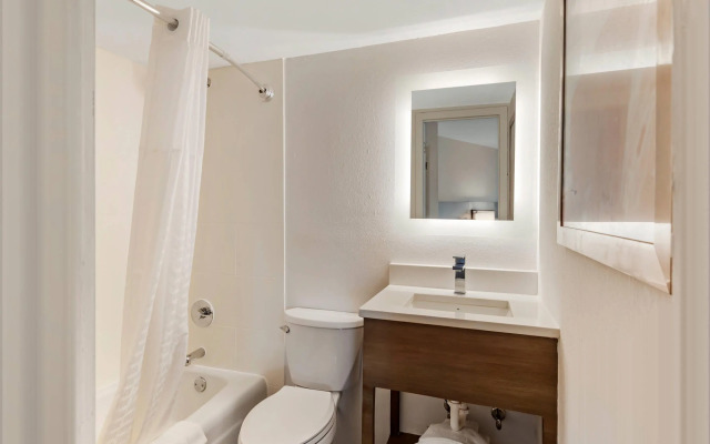 Comfort Inn & Suites Ormond Beach Oceanfront