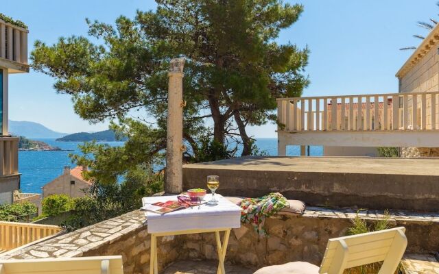 Sky Breeze Apartment