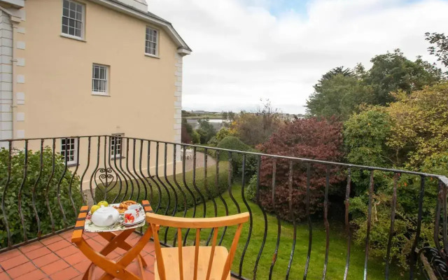 Brynbach at Brynhyfryd