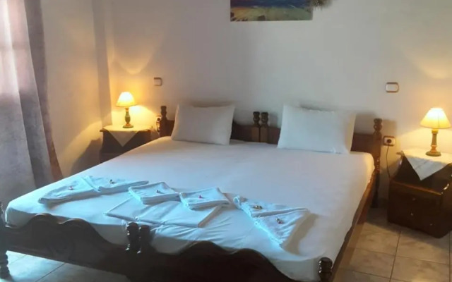 Magda Studios - Double Bed Room N3