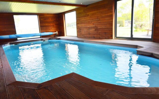 Delightful Villa in Sourbrodt With Pool