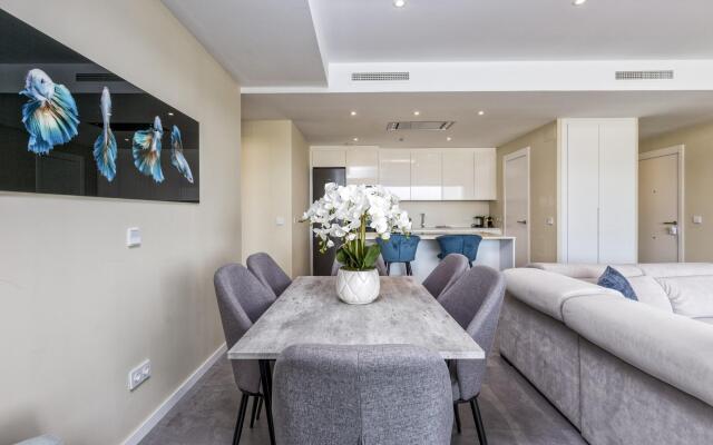 Luca in Fuengirola with 2 bedrooms and 2 bathrooms