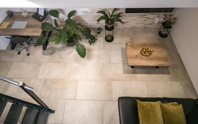 Loft avec jardin et parking privé