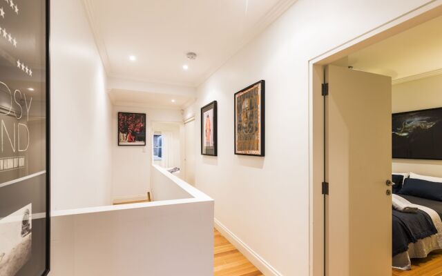 Stylish 3 Bedroom Pool House In Surry Hills