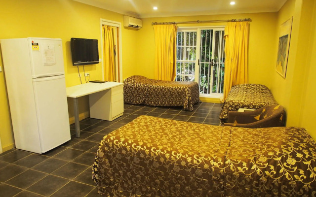 Killara Hotel & Suites
