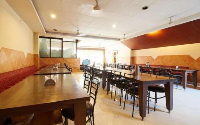 Hotel Savera
