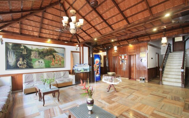 OYO 10632 Hotel Brigade Royal