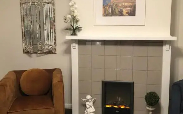 Art Deco No. 2 Apartment