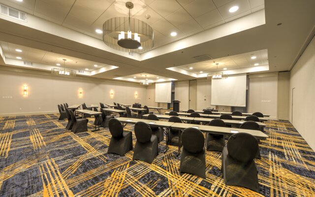 Crowne Plaza Hotel Jacksonville Airport/I-95N by IHG