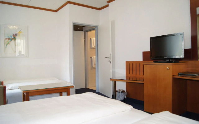 The Weekend Hotel