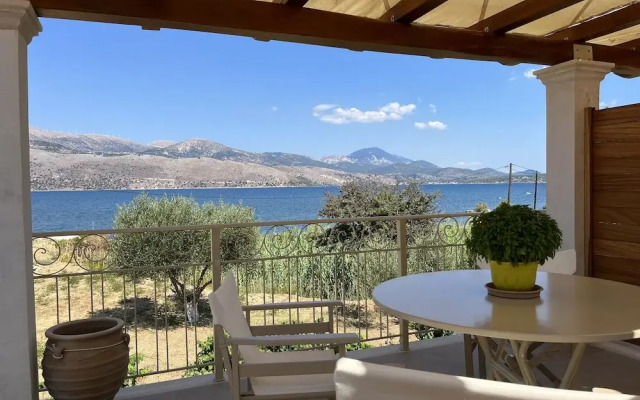 Apollonides Seafront Villa 1 “Aoede”