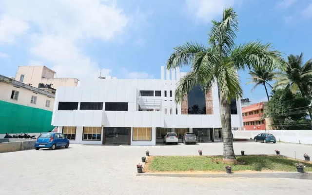 Capital O 28467 Kumily Gate