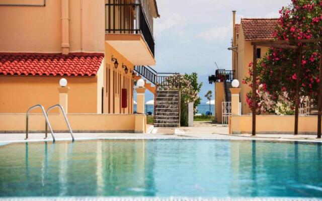Sandy Beach Houses - Sea View