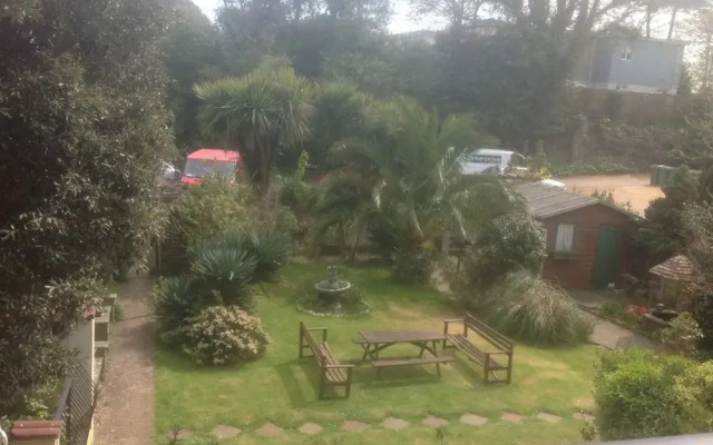 Royal Court and Garden Apartments