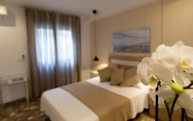Room Boutique 32