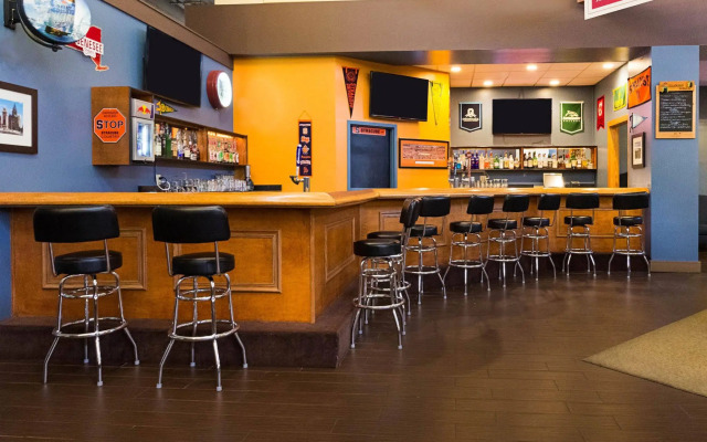 Comfort Inn & Suites Syracuse Airport