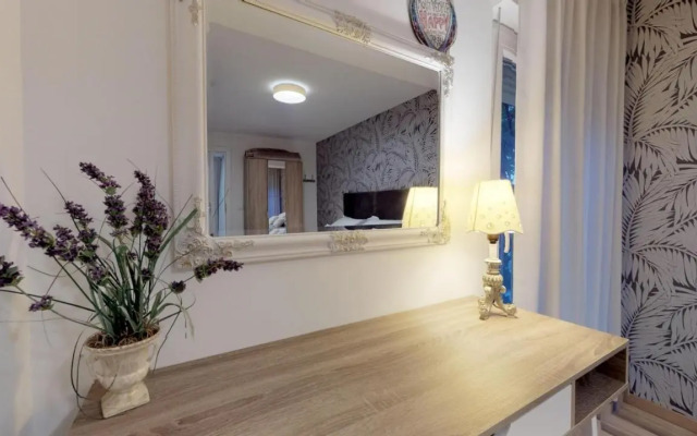 17 Ljubav Place