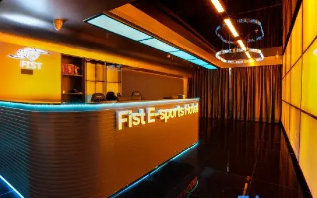 Riot Games E-sports Hotel (Shaoguan Kuangshan Park Moer City Branch)