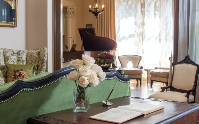 Stonehurst Place Bed & Breakfast