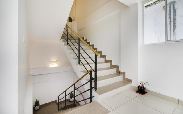 OYO 74737 Abudhabi Residency