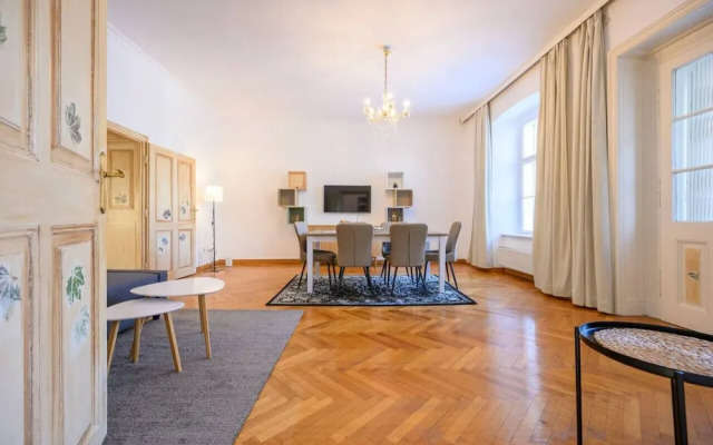 Spacious 2BR Stay for 6 Heart of Mödling