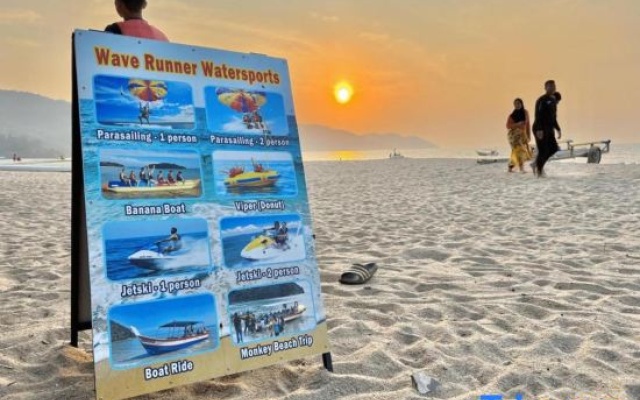 By the Sea Penang – People – Batu Ferringhi