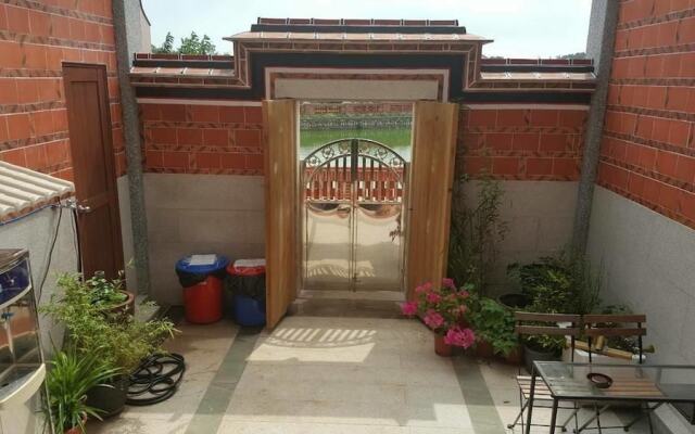 Joylin Beach Hostel