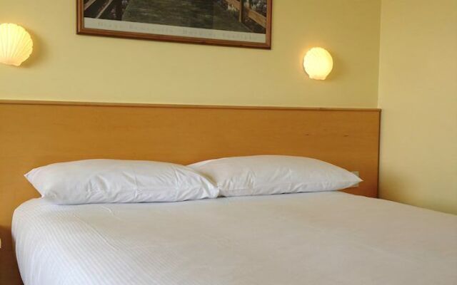 Rosslare Port Lodge