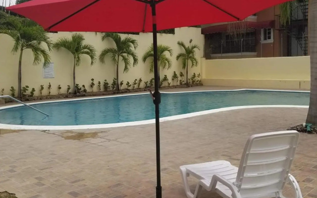 Cerro Altos jardin 809-488-8618