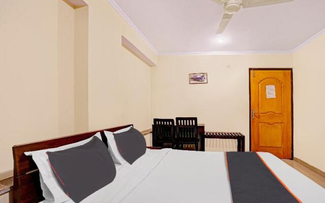 Collection O 81898 Hotel Grand Inn