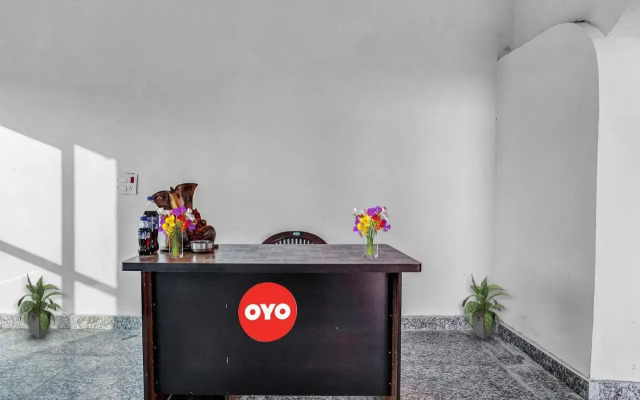 Oyo Flagship 703580 Ap Bloom
