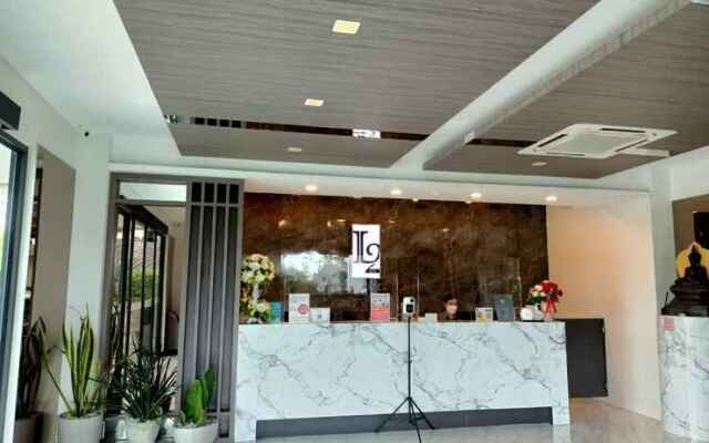 L2 Hotel (SHA Extra Plus)