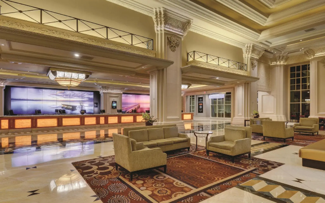 Mandalay Bay Resort And Casino