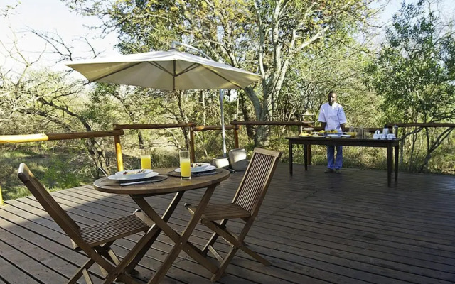Ngama Tented Safari Lodge