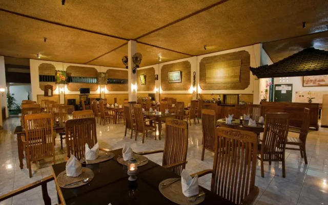 Batu Bolong Cottages