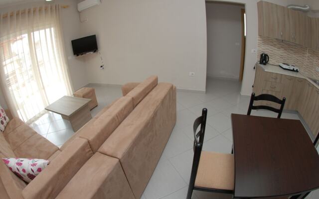 Wave Apartments Sarande