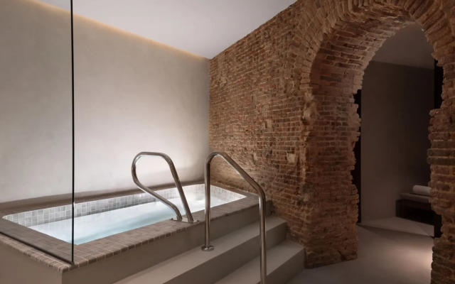 JW Marriott Hotel Madrid