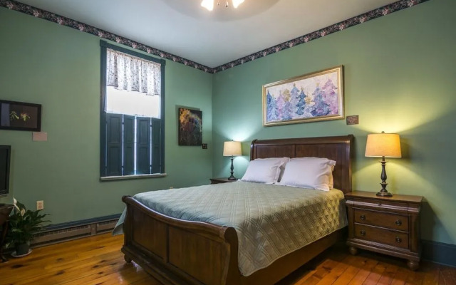 Allegheny Trail House