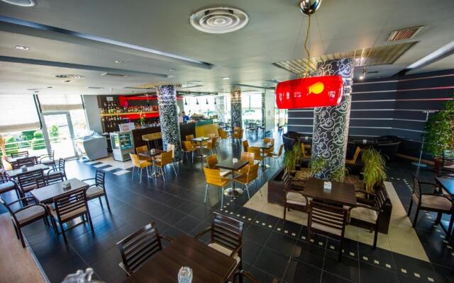 Luani A Hotel