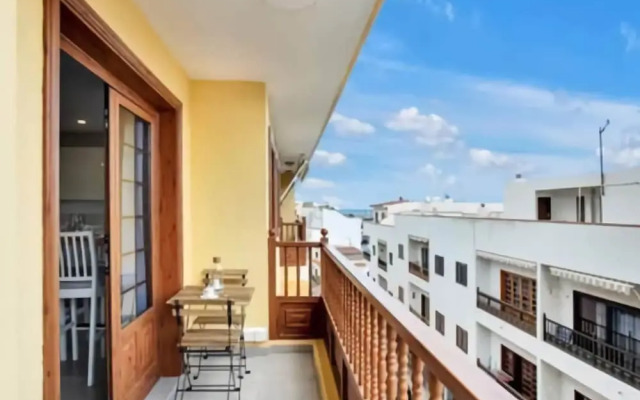 Nice Apartment With Terrace in Candelaria