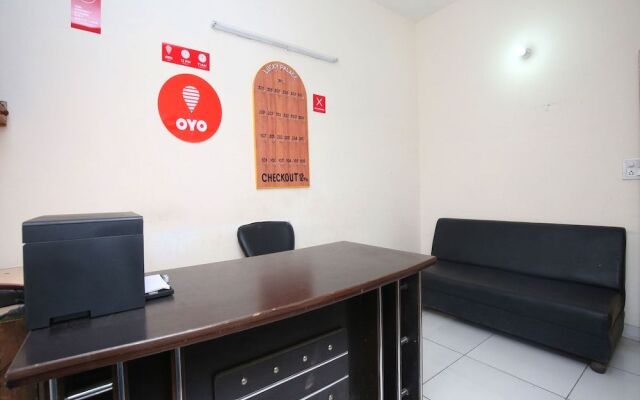 OYO 13007 Humble Residency